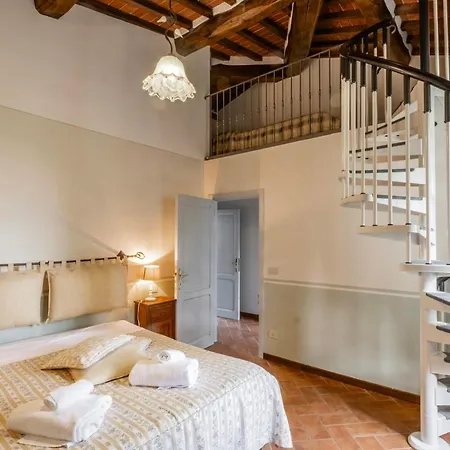 House With Double Pool In Val Di Chiana Διαμέρισμα *