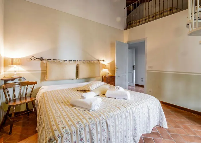 House With Double Pool In Val Di Chiana Civitella in Val di Chiana